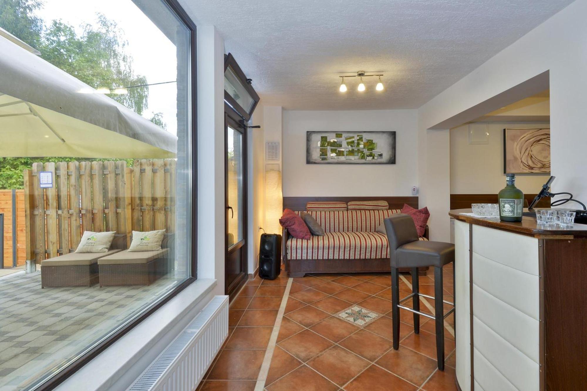 Jura'S Wellness House - Happy Rentals Biskupec Zelinski エクステリア 写真