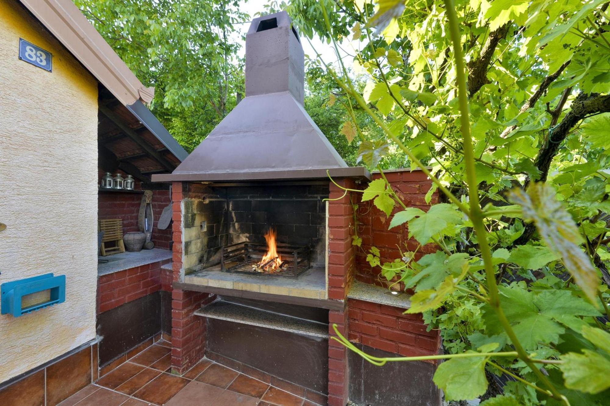 Jura'S Wellness House - Happy Rentals Biskupec Zelinski エクステリア 写真
